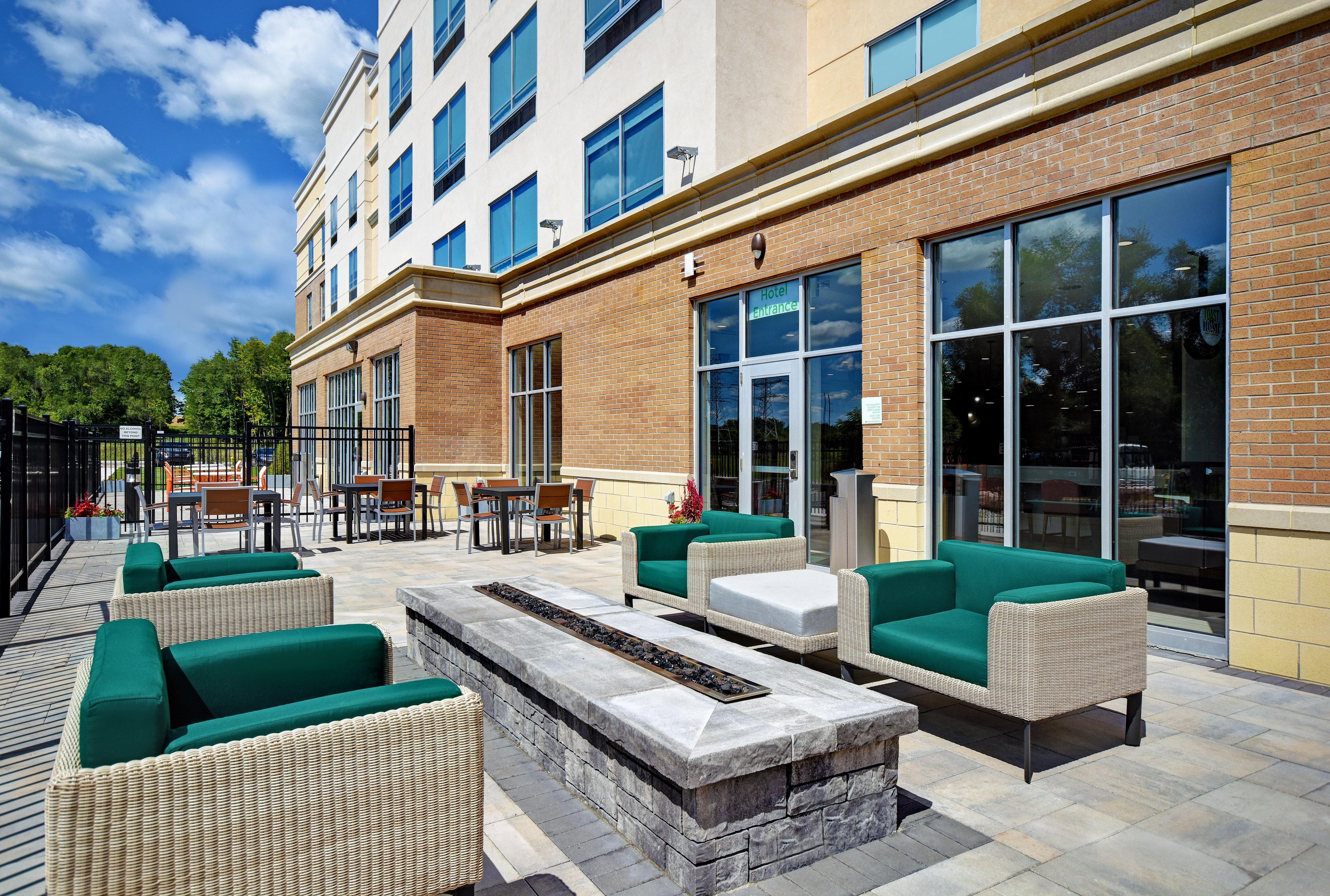 Holiday Inn Grand Rapids North - Walker, An Ihg Hotel Exterior foto